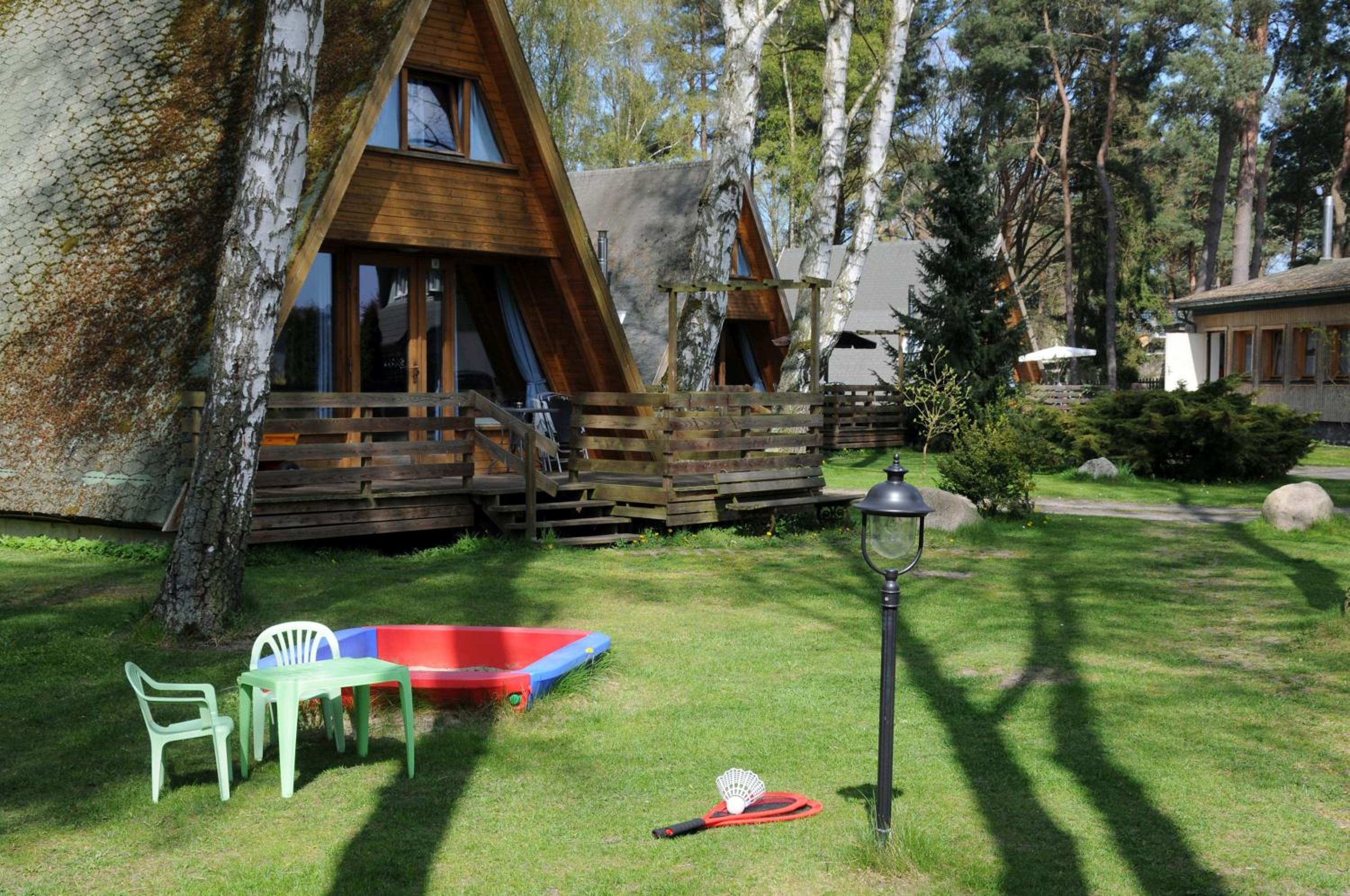 Zinnowitz, Finnhütte am Ostseestrand