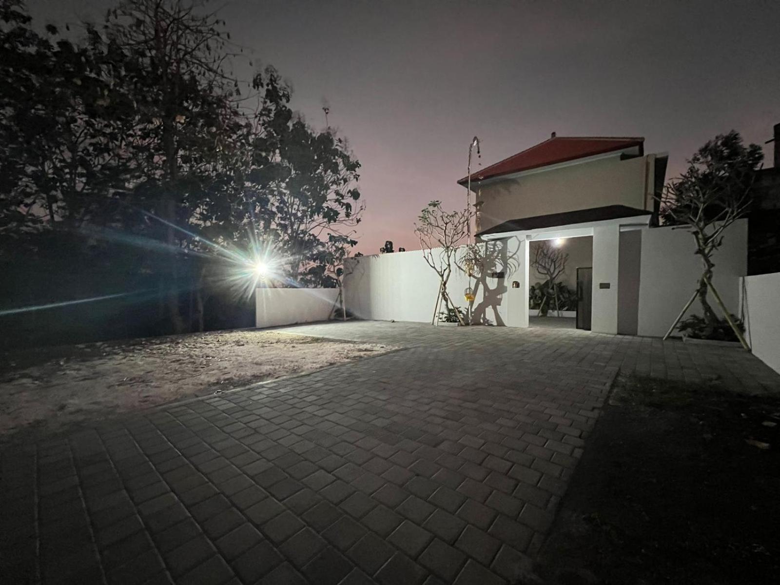 Kubu Deandari Guest House
