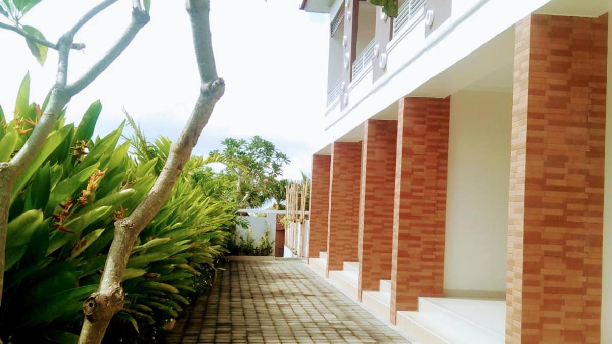 Kubu Deandari Guest House