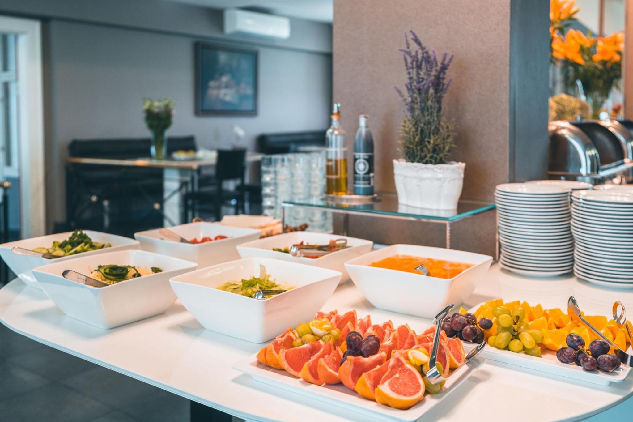 Elysee Hotel