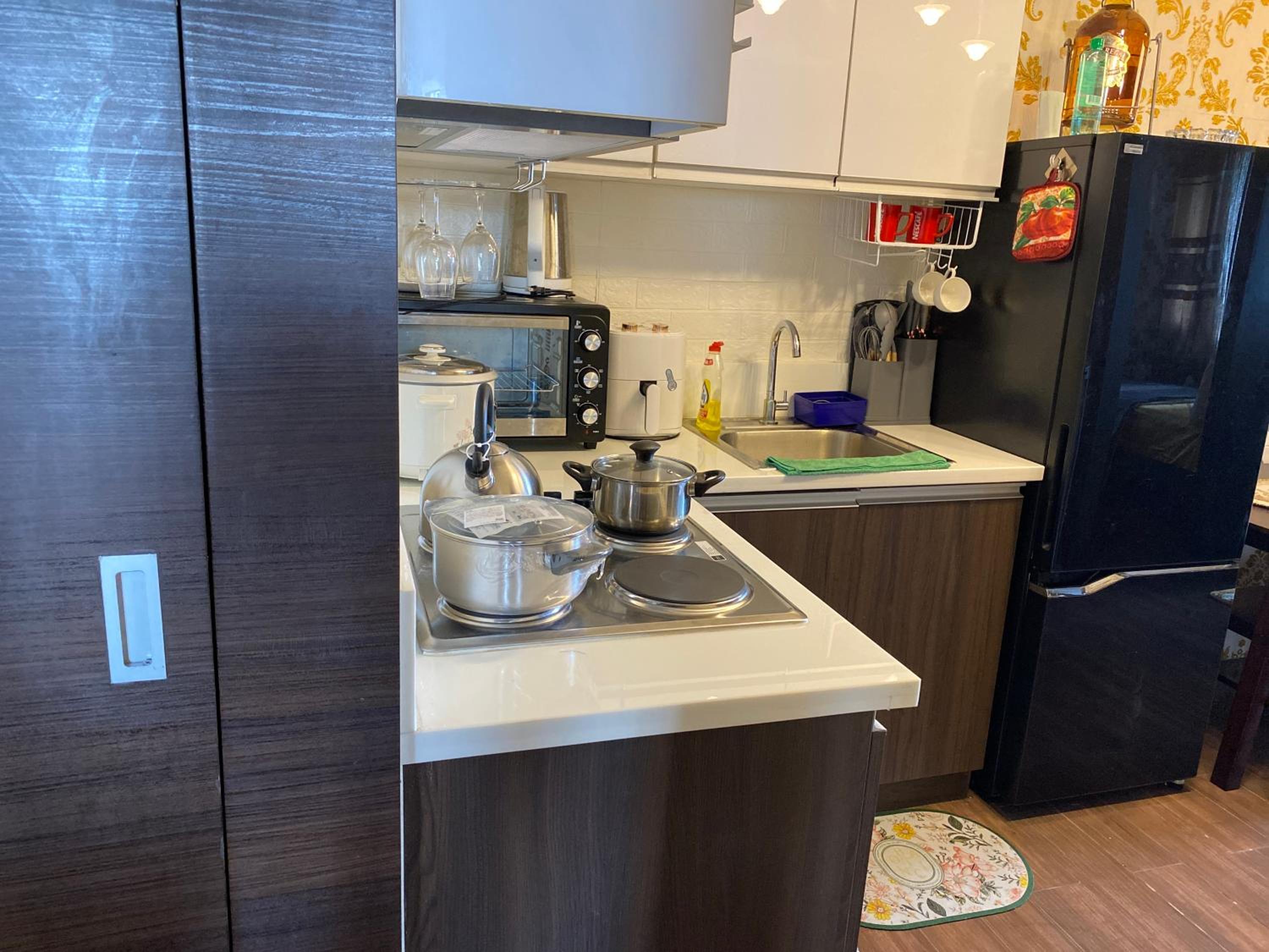 Luxury Urban Bliss-Stylish 3 Bedroom 4room Makati Oasis in Air residence view 4