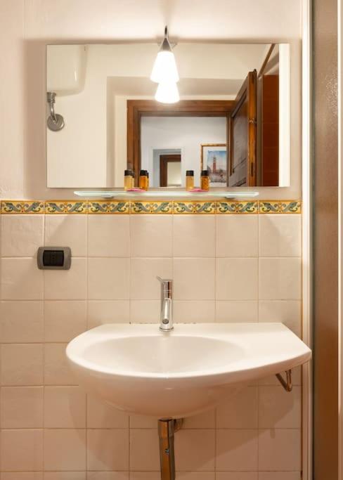 CorsoB Florentine studio close to Palazzo Vecchio