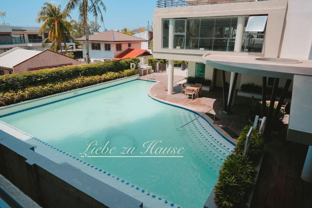 2 BR Unit in the heart of Iloilo Self Check-in view 2