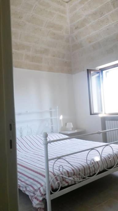 Trullo with swimming pool. Charme&relax