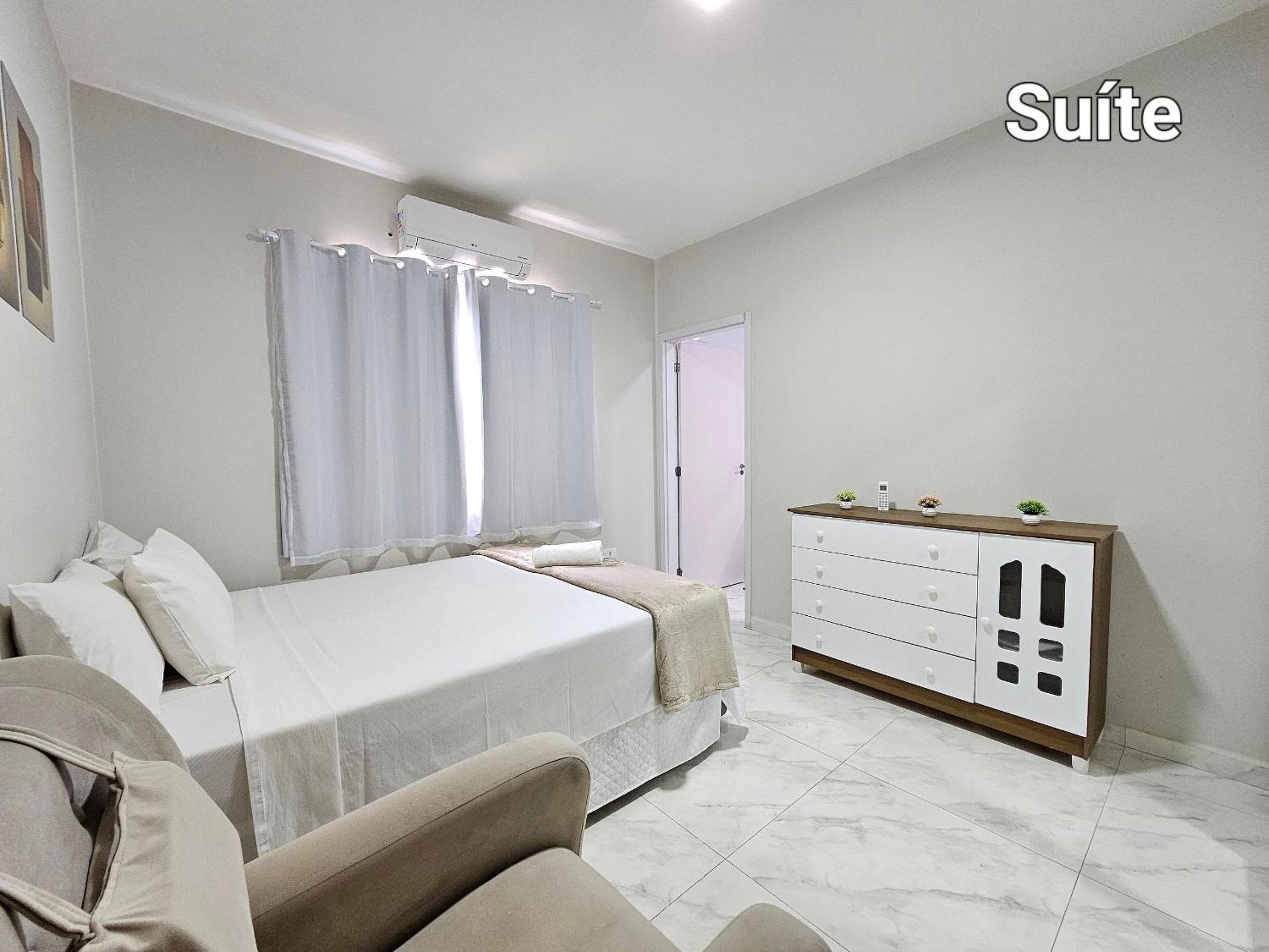 Casa NOVA 03 quartos prox Paraguai e Itaipu