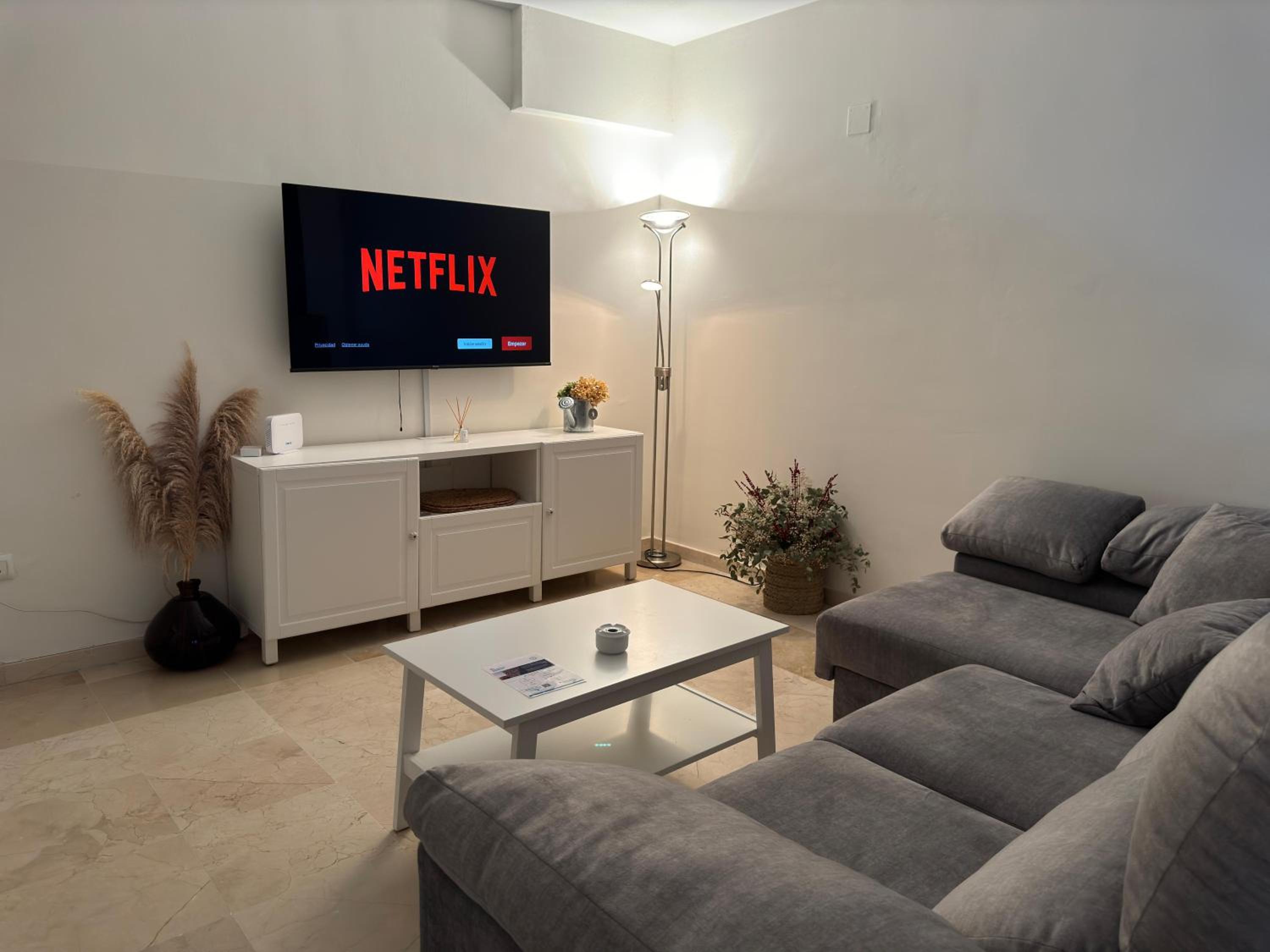 Dúplex céntrico con terraza y parking gratuito