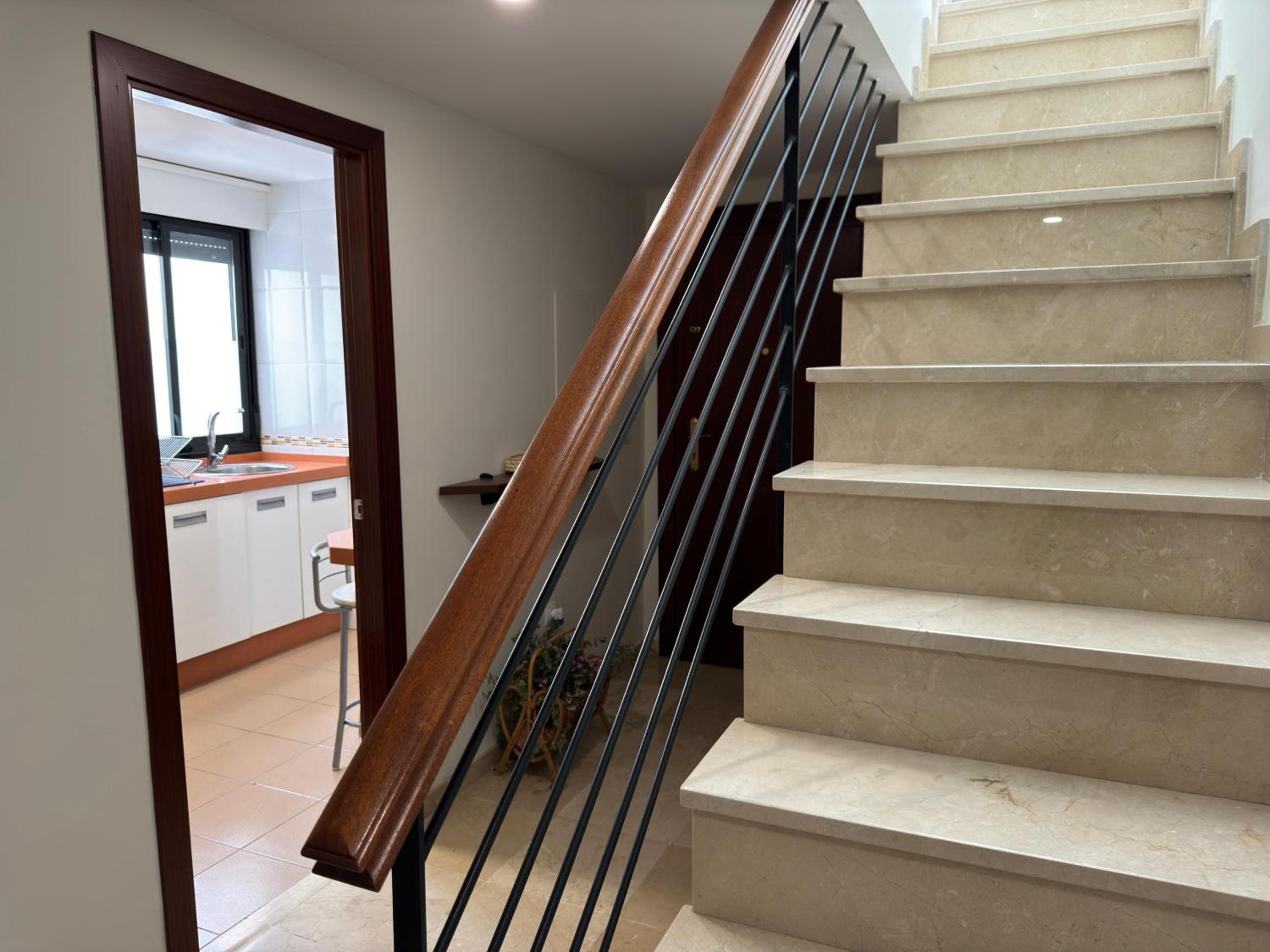 Dúplex céntrico con terraza y parking gratuito