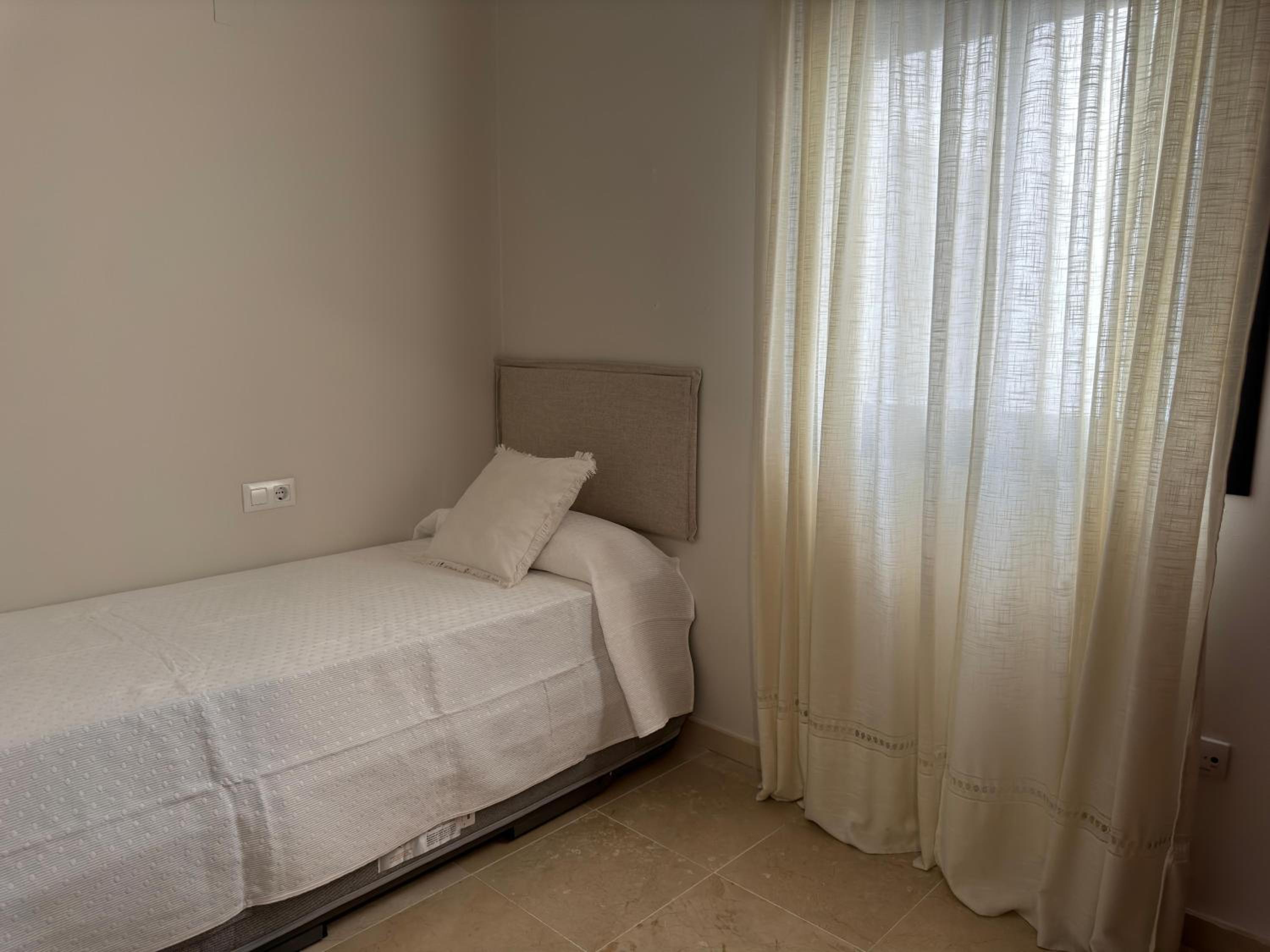 Dúplex céntrico con terraza y parking gratuito
