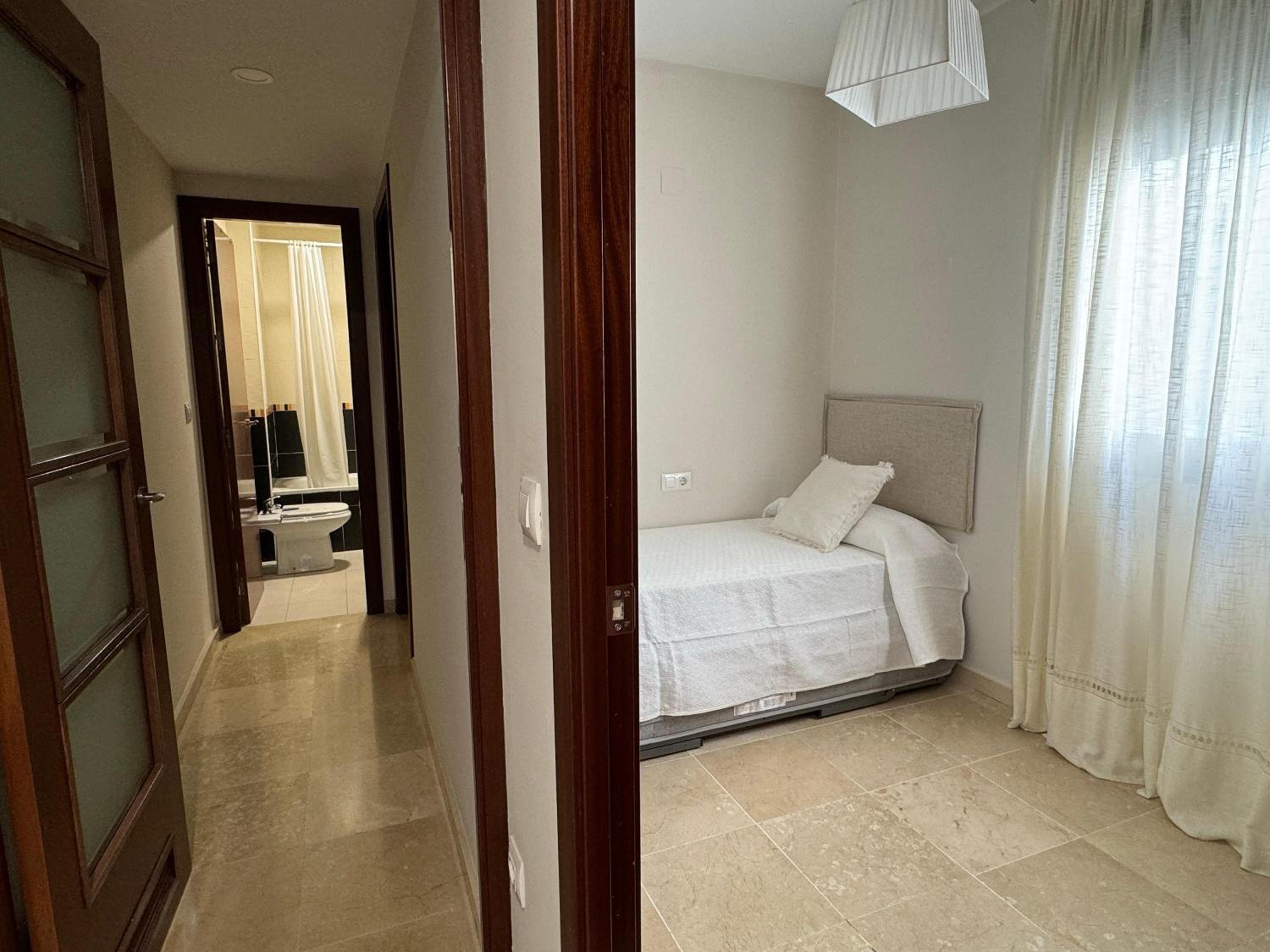 Dúplex céntrico con terraza y parking gratuito