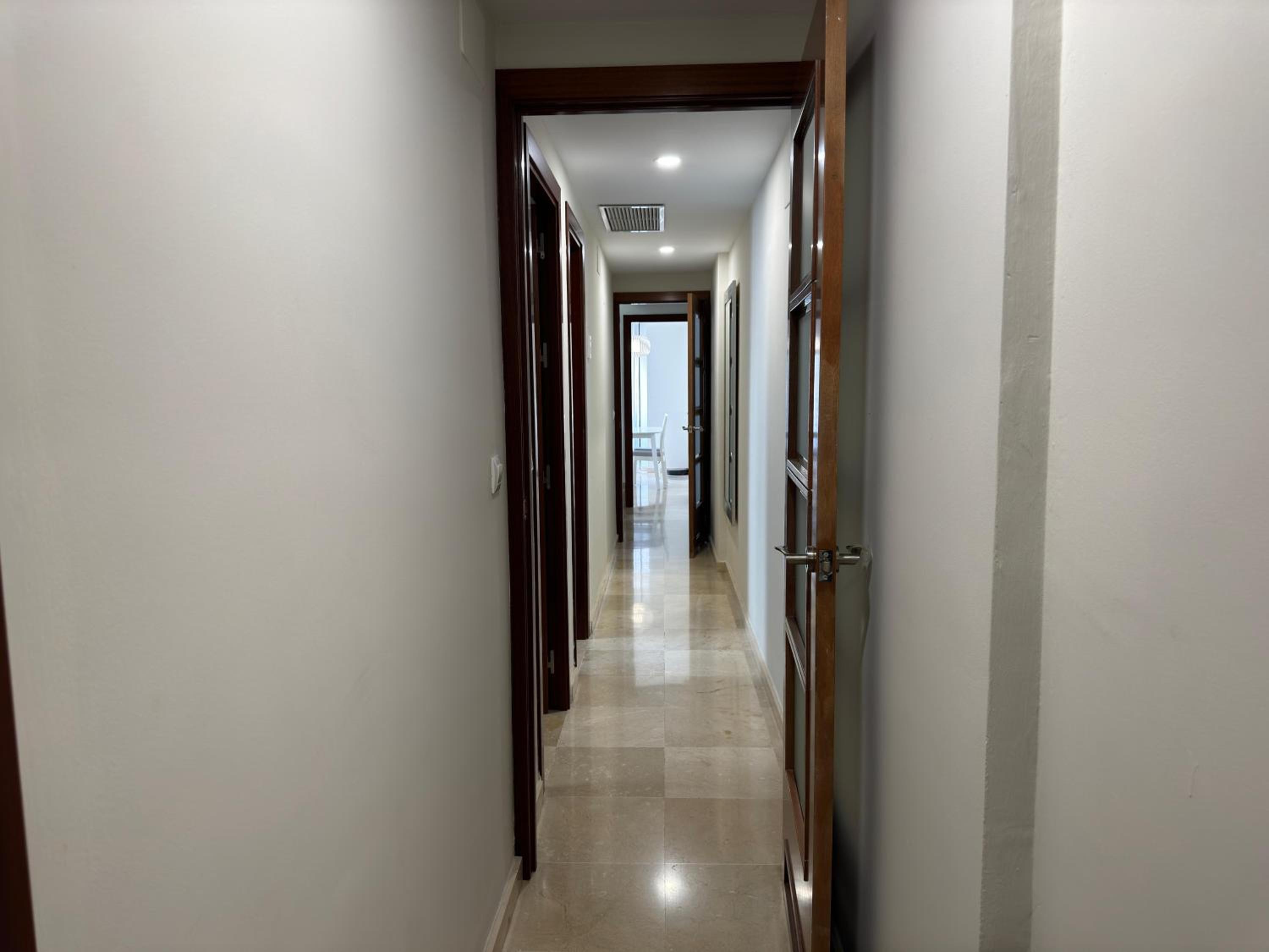 Dúplex céntrico con terraza y parking gratuito
