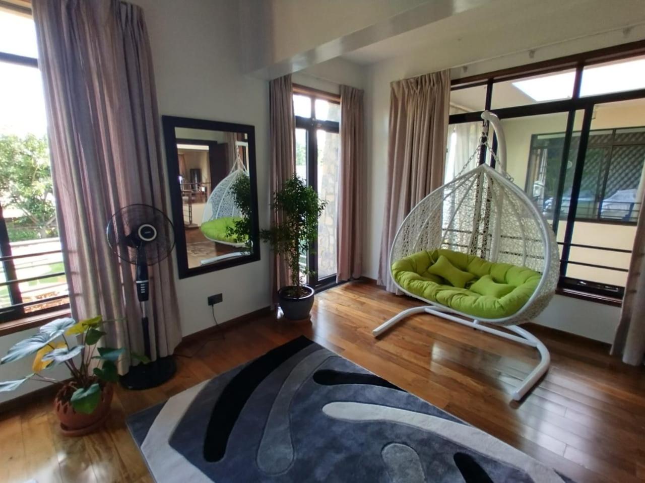 Florances Rest House