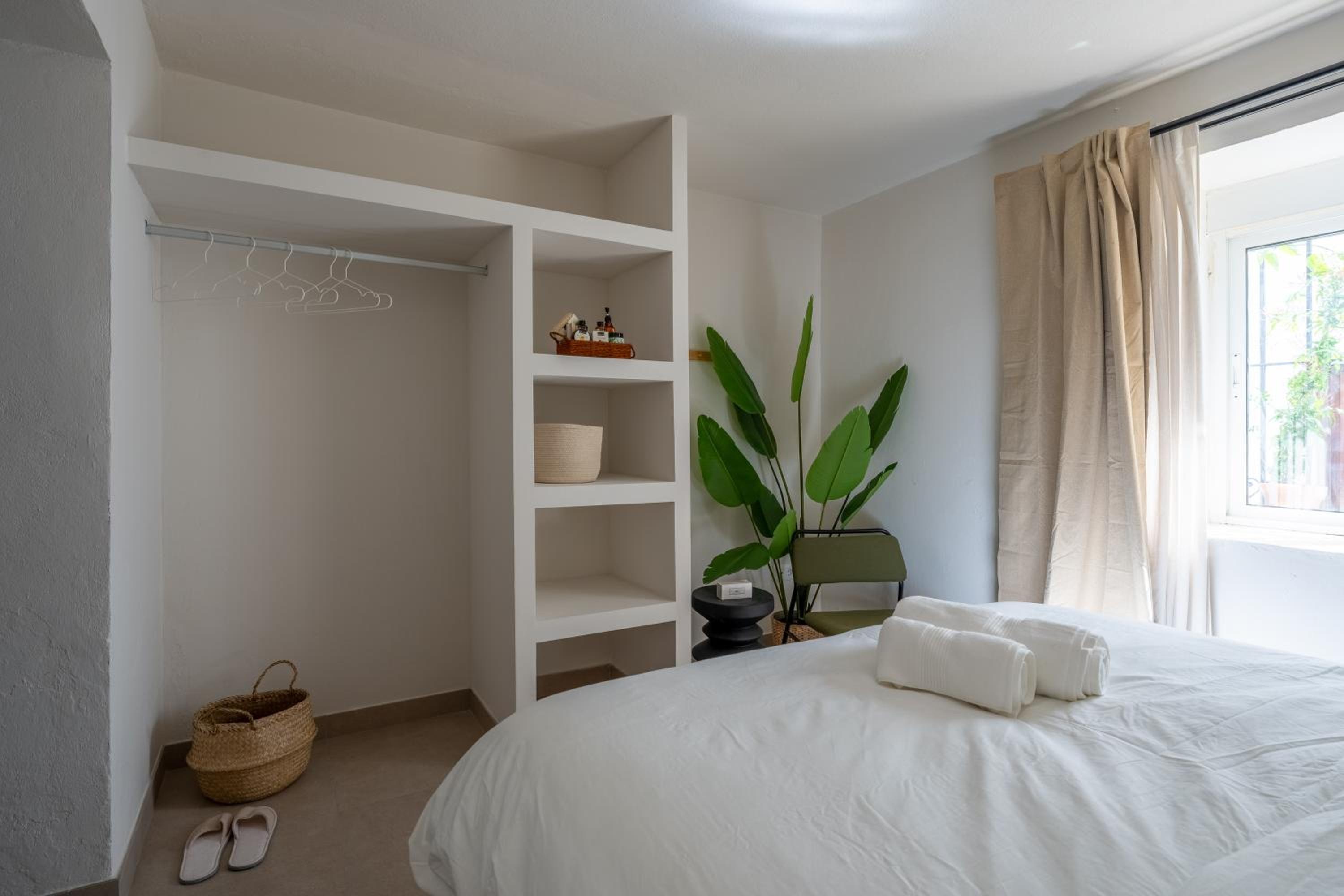 I AM La Posada Hotel and Apartment