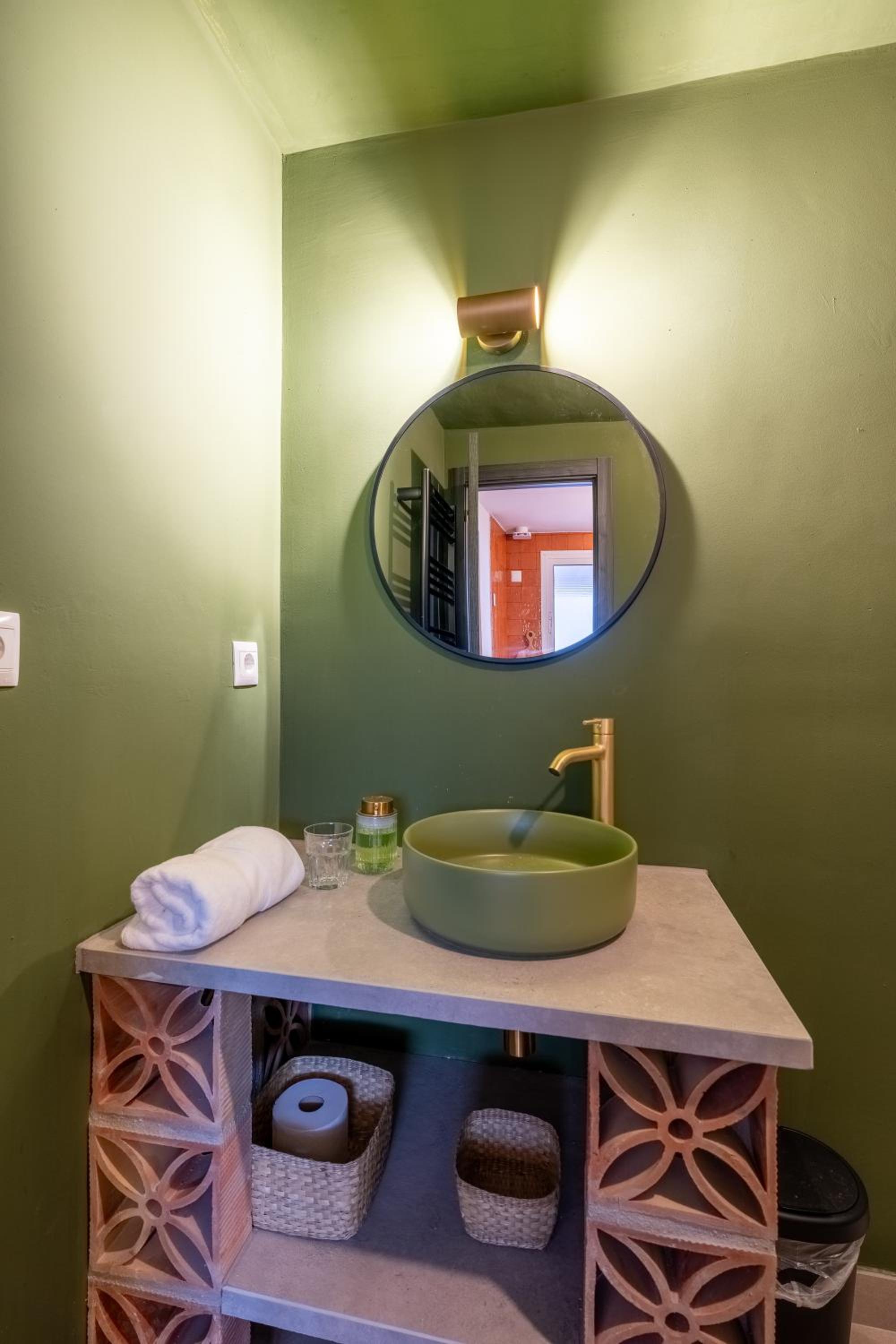 I AM La Posada Hotel and Apartment