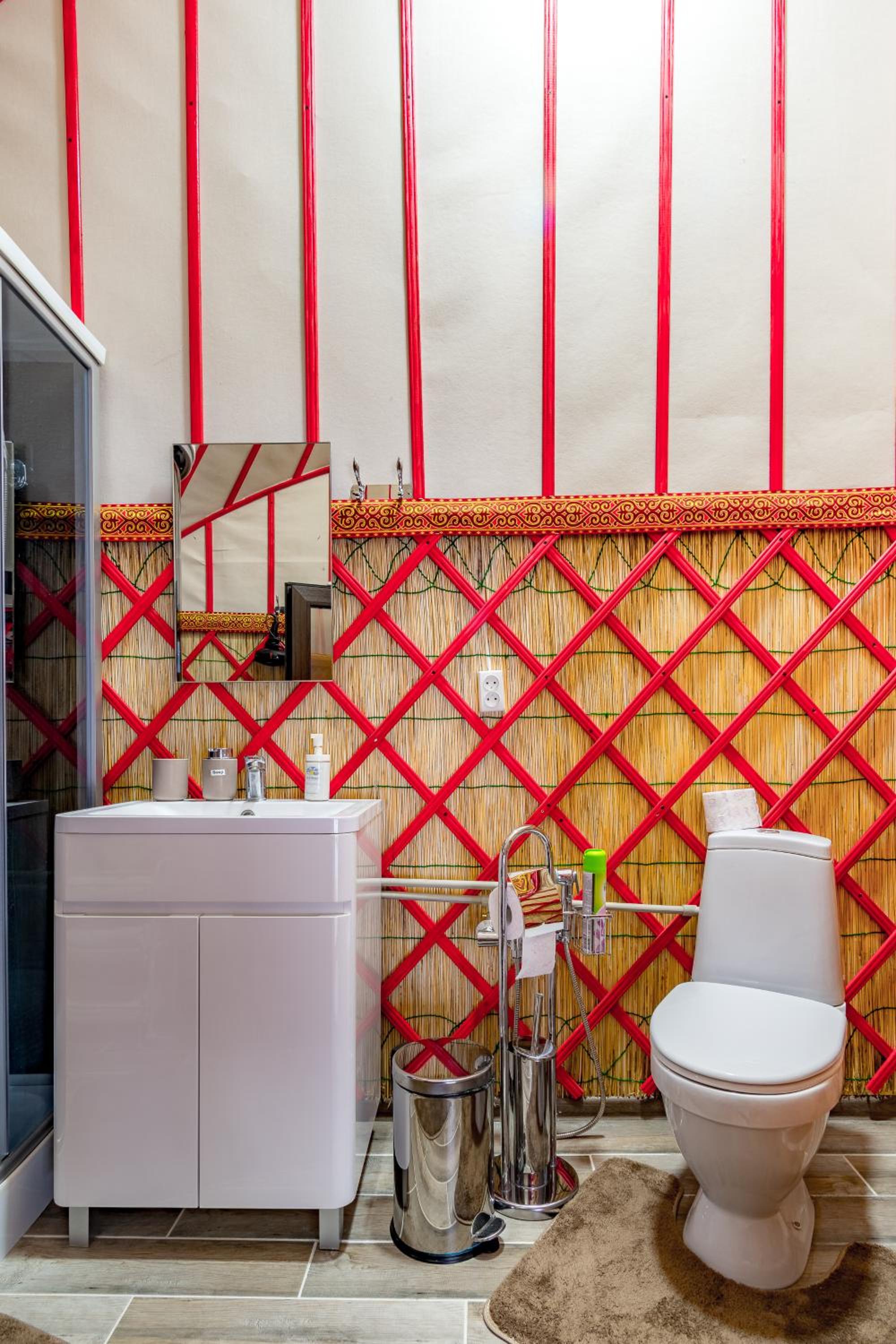 Ak-Sai Travel Karkyra Yurt Camp