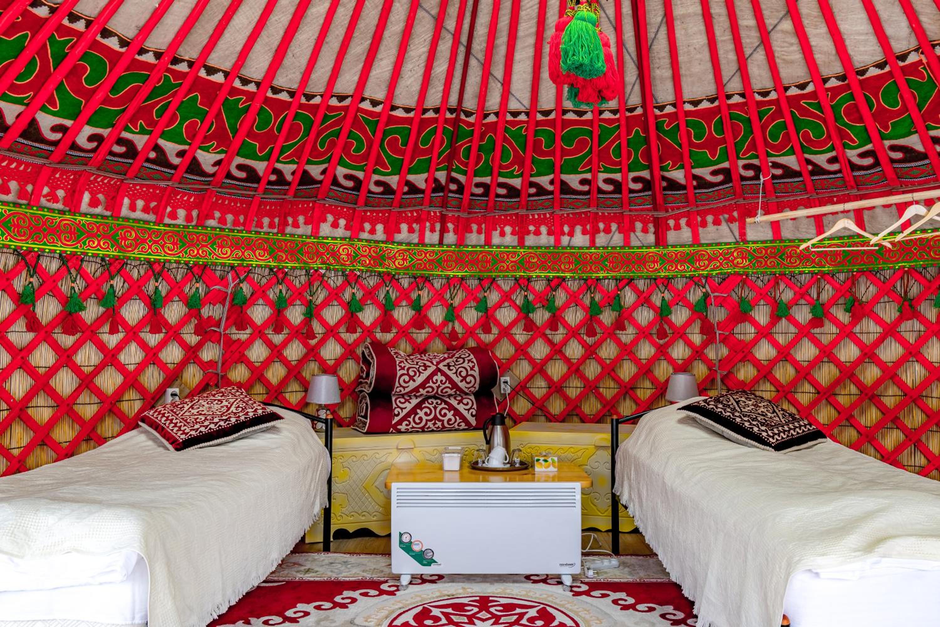 Ak-Sai Travel Karkyra Yurt Camp