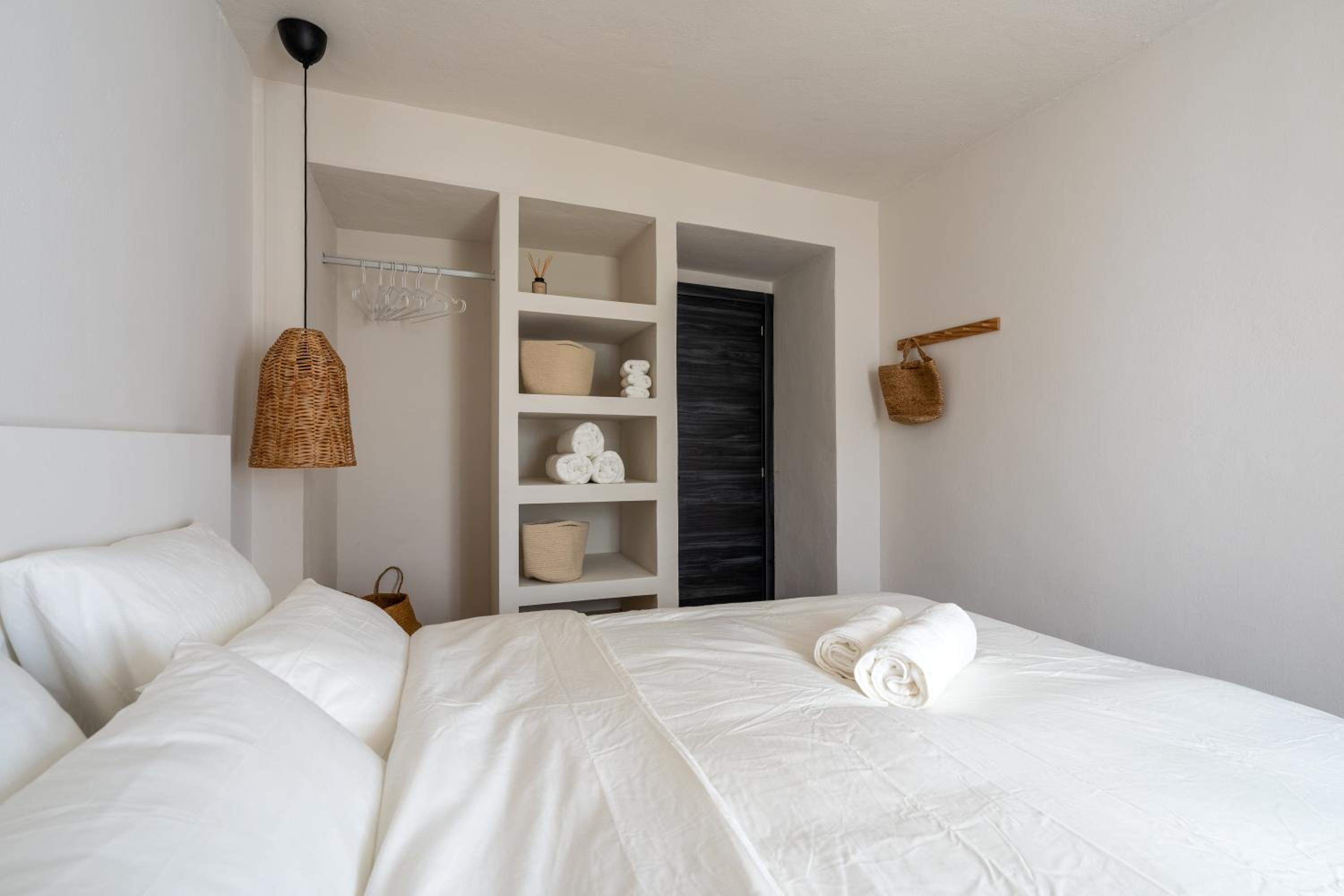 I AM La Posada Hotel and Apartment