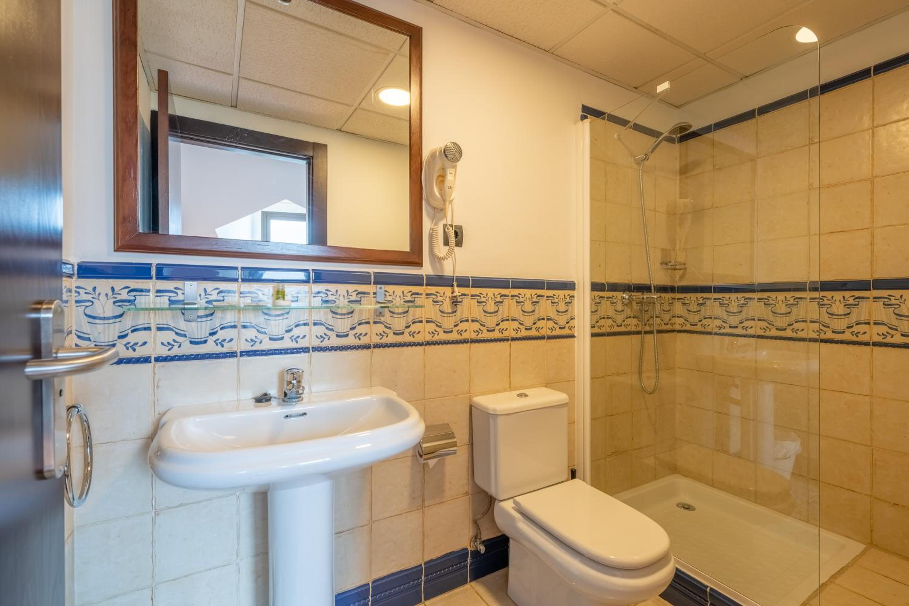 I AM La Posada Hotel and Apartment
