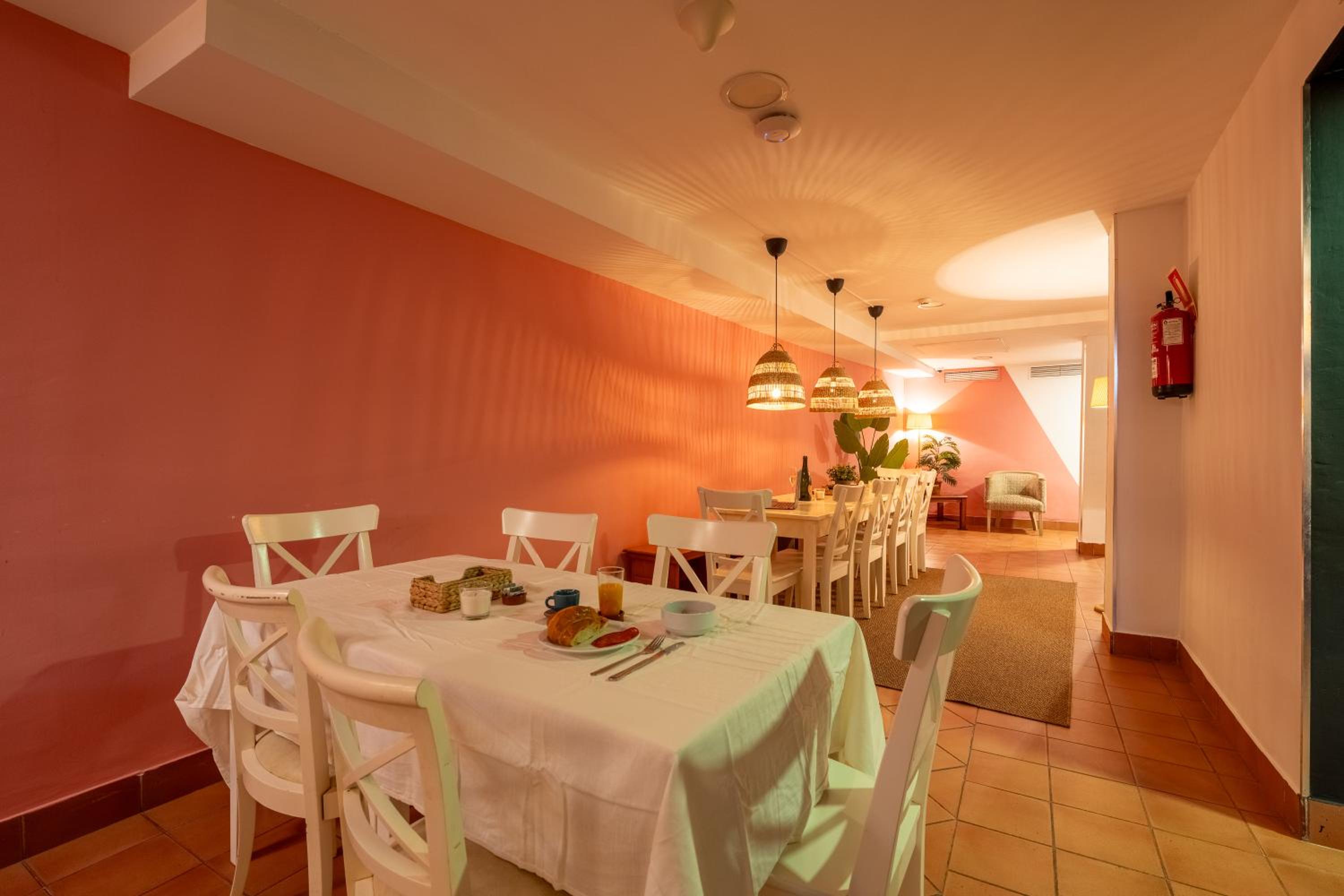 I AM La Posada Hotel and Apartment
