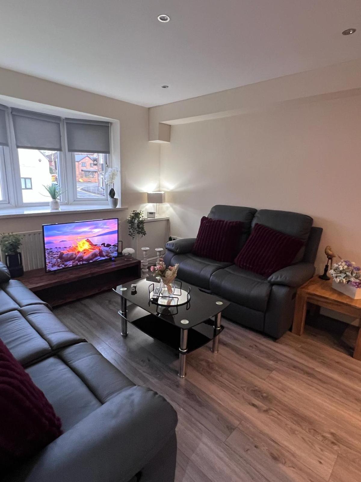 Pinfold Court Apartments view 2