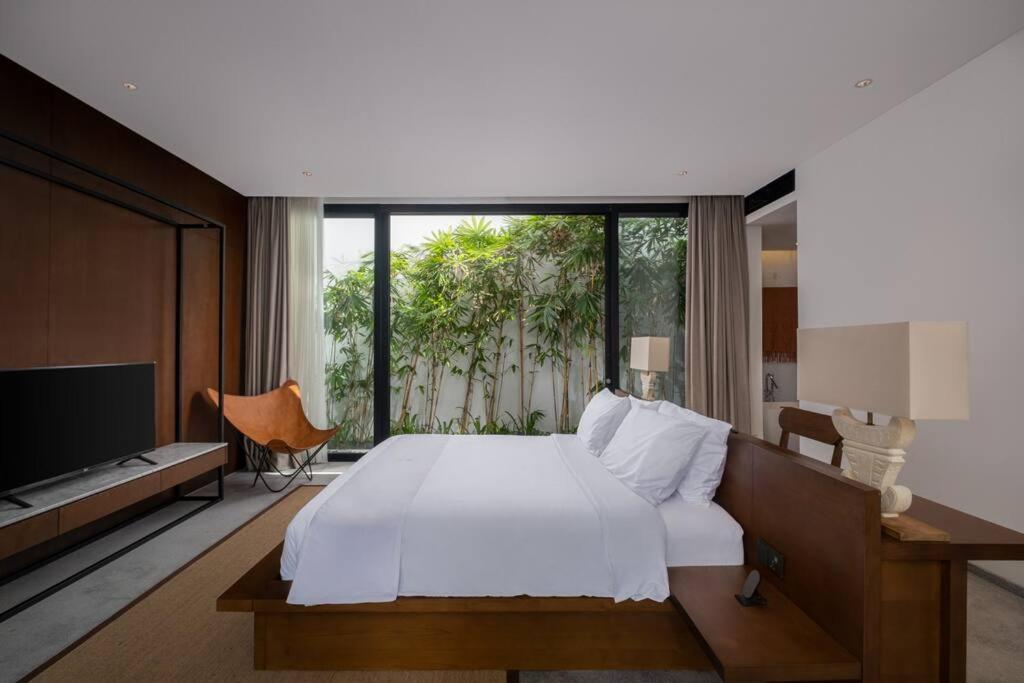 Villa Talisman - Luxury Rooftop Canggu Villa Only 5 mins to Beach view 5
