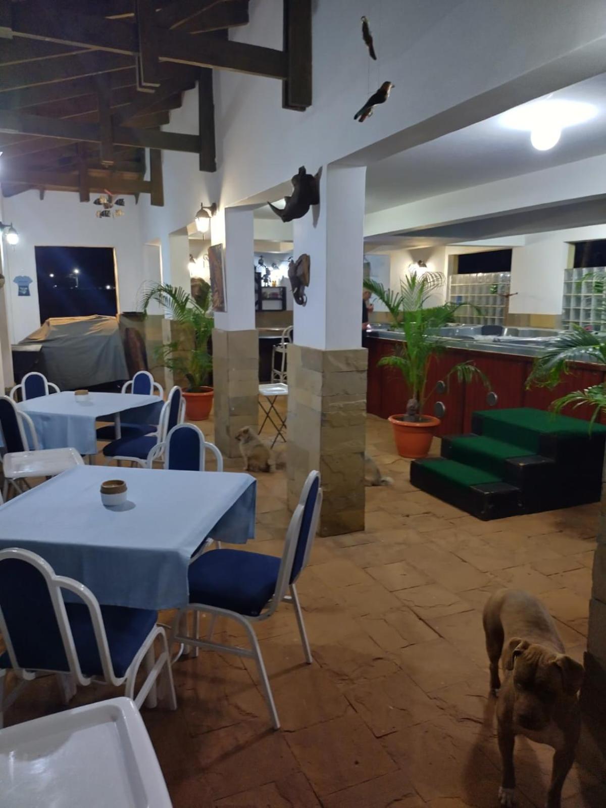 Florances Rest House