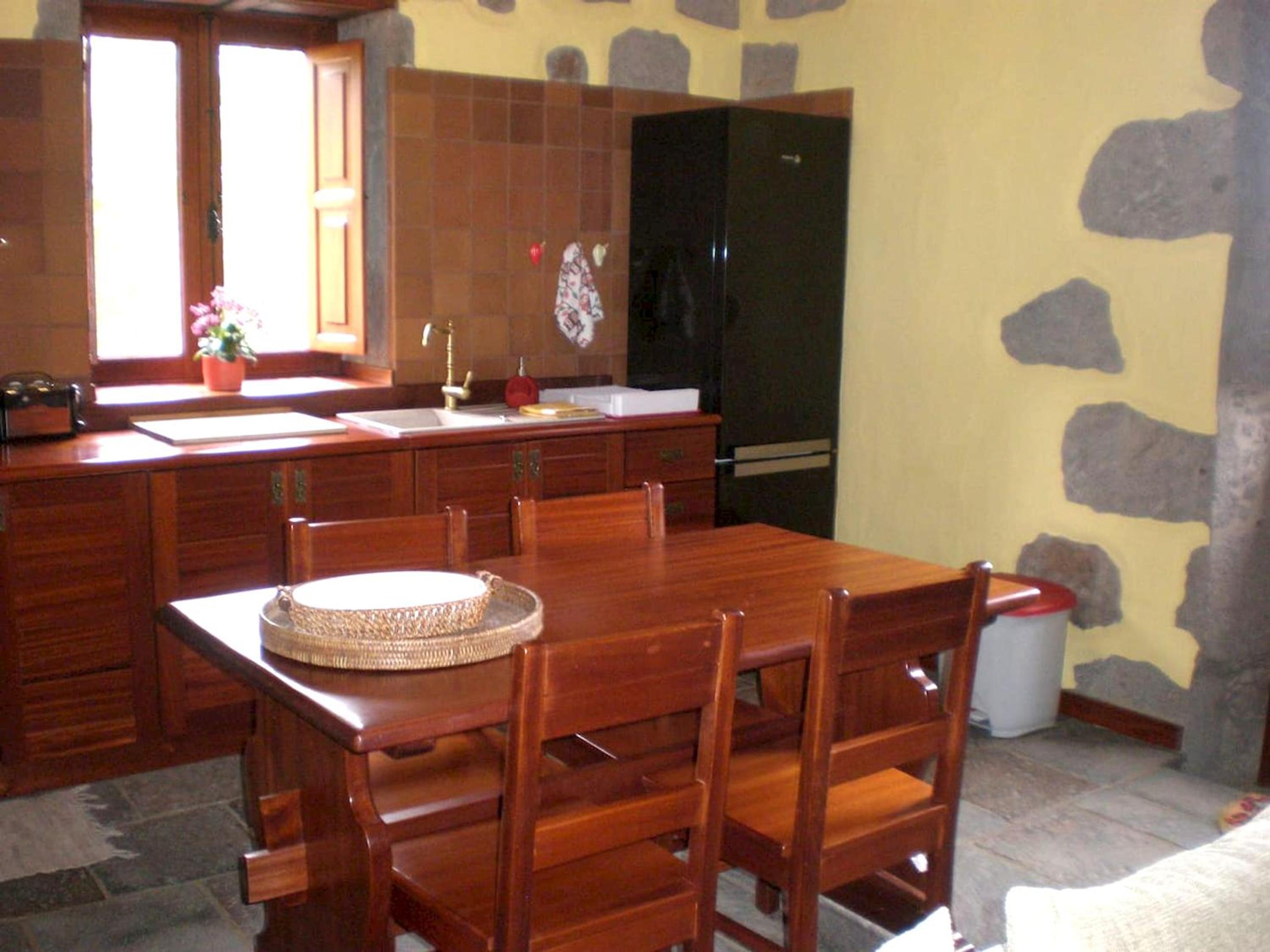 Charming house in La Pena with terrace and air conditioning