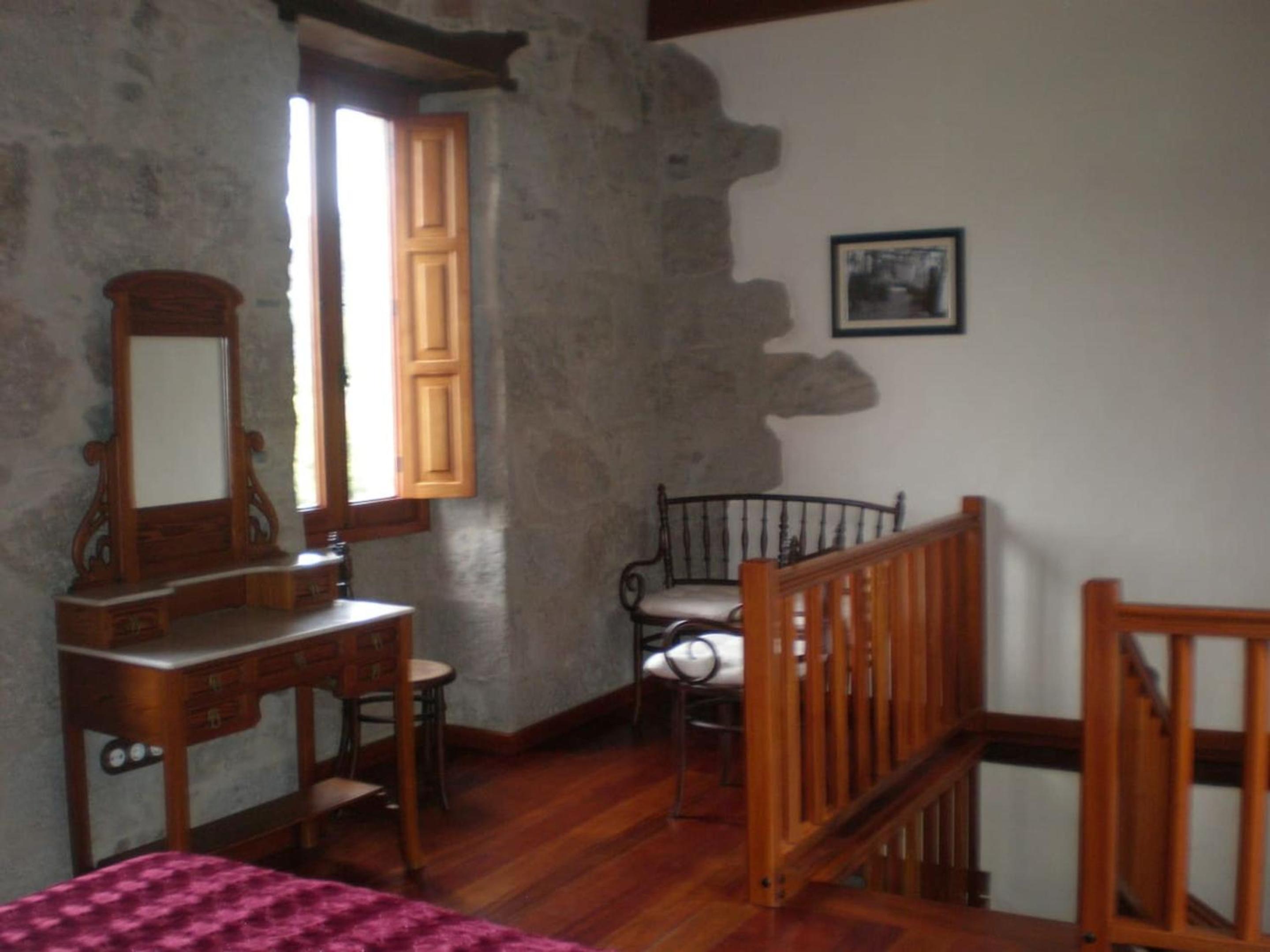 Charming house in La Pena with terrace and air conditioning