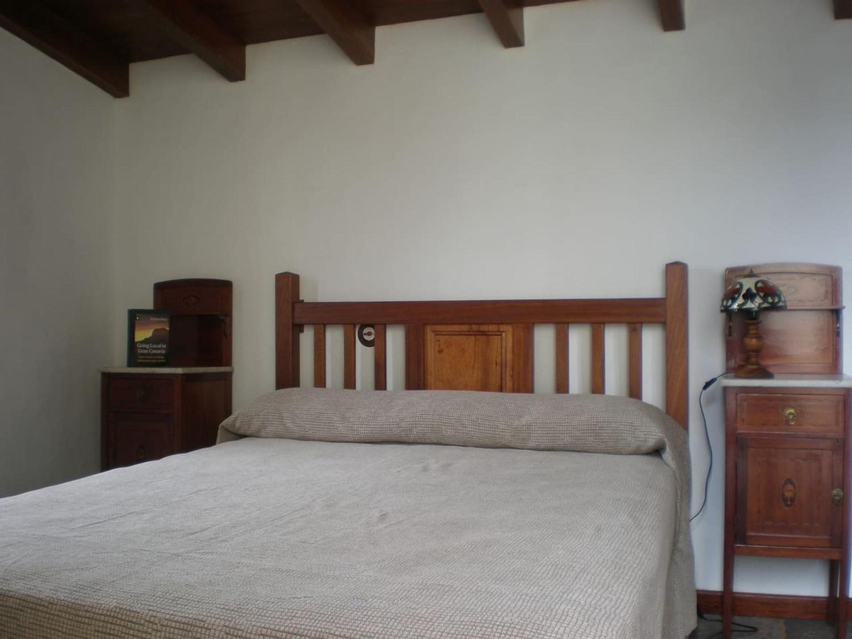 Charming house in La Pena with terrace and air conditioning