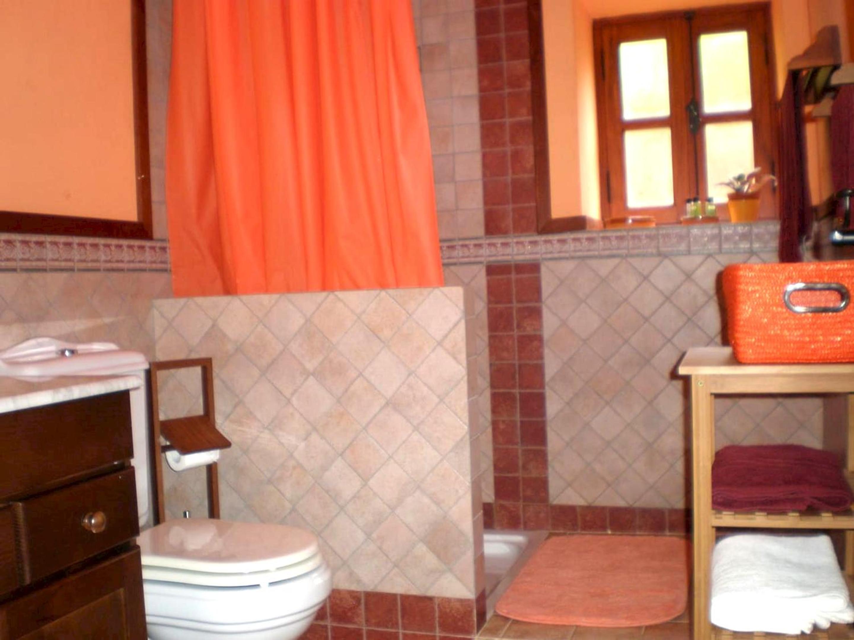 Charming house in La Pena with terrace and air conditioning
