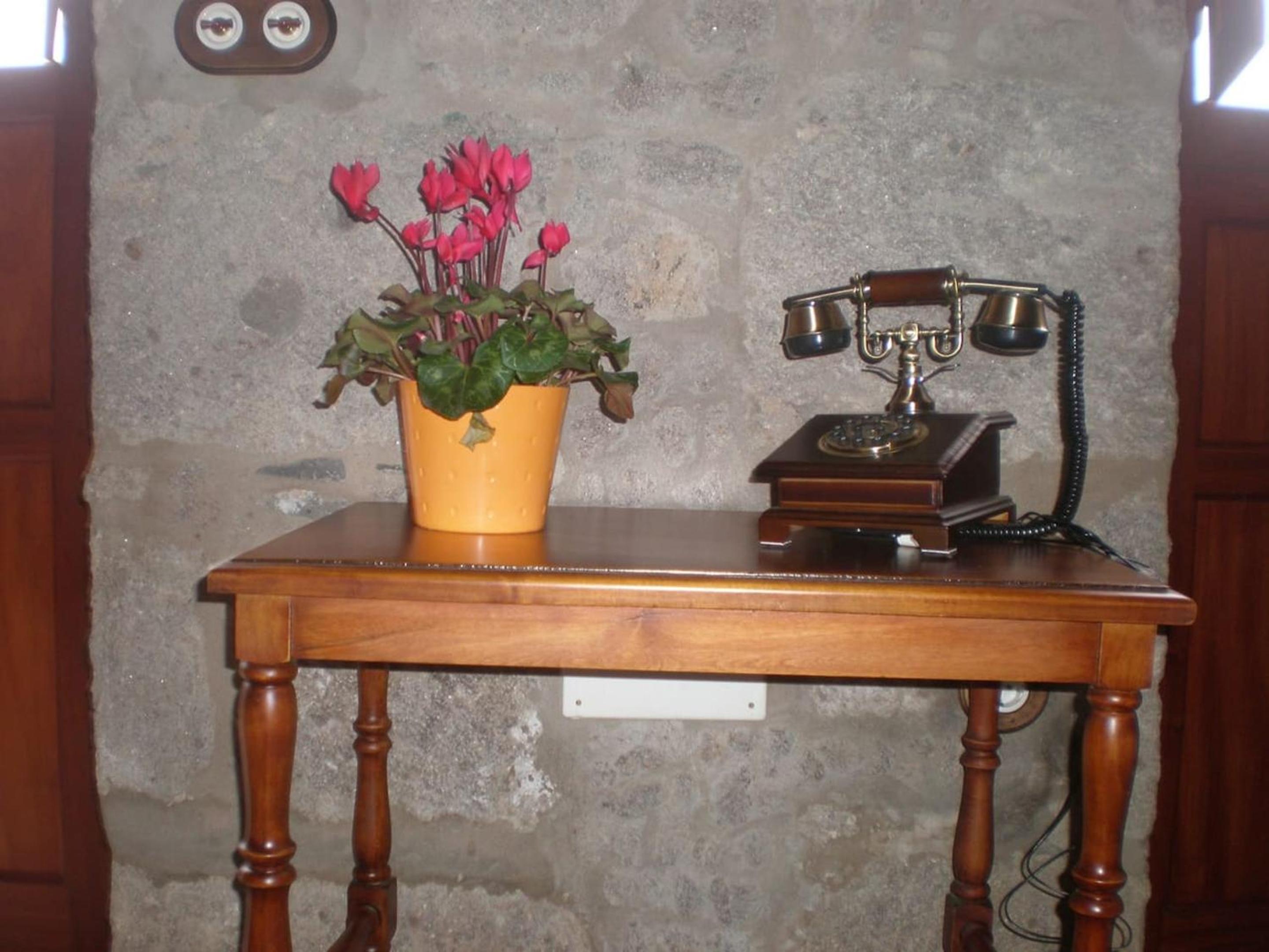 Charming house in La Pena with terrace and air conditioning