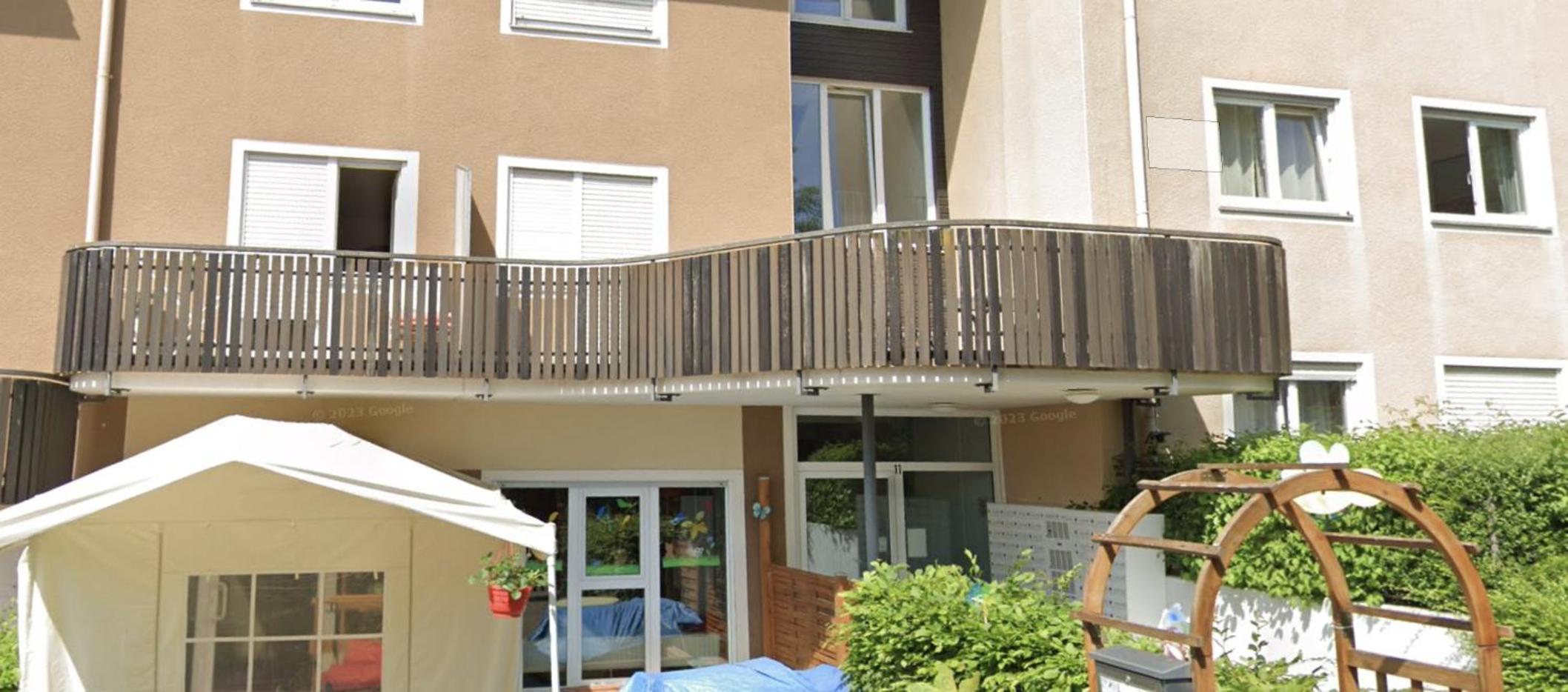 Kleines Apartment mit Balkon