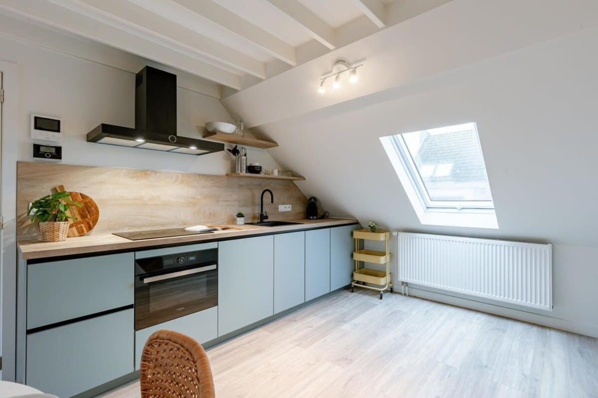 Bright apartment close to the sea