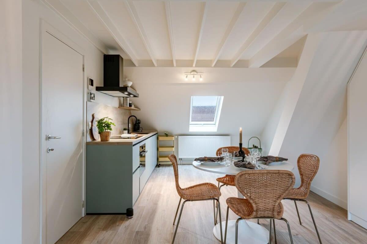 Bright apartment close to the sea