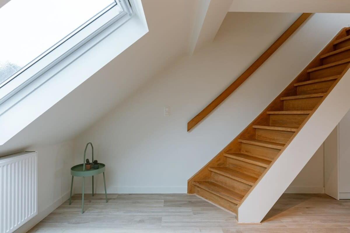Bright apartment close to the sea
