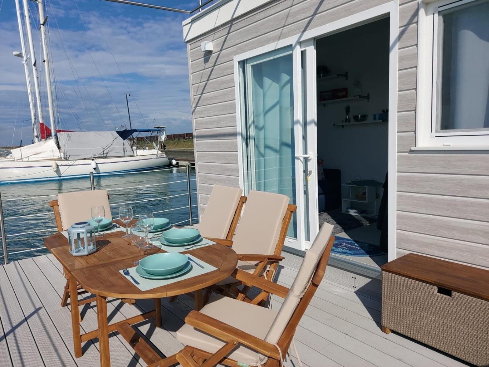 Grado Floating Resort