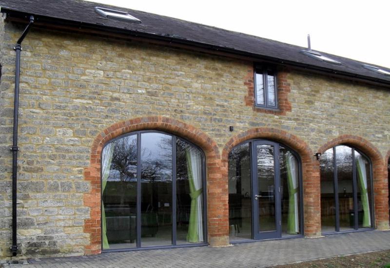 Swallows Swoop at Tove Valley Cottages