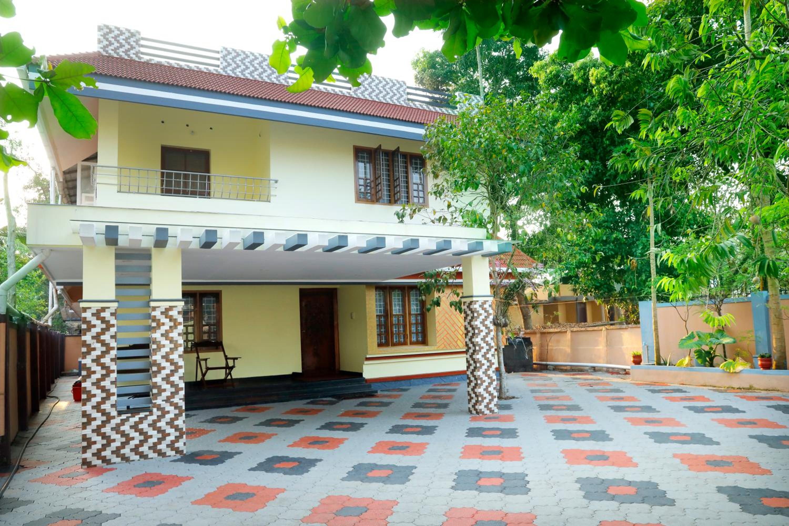 Alleppey Haven Homestay Entire 6 Bedrooms view 2