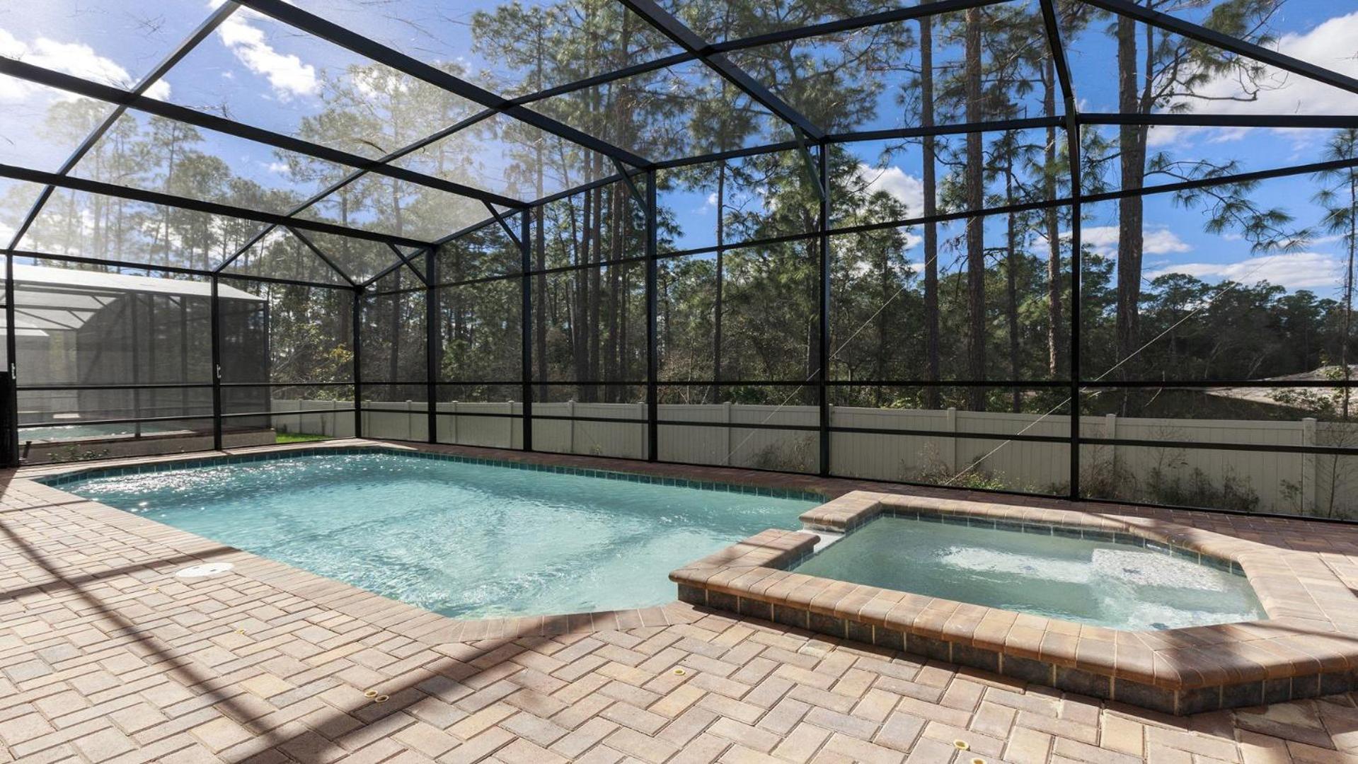 Windsor At Westside Greenview 1650 view 4