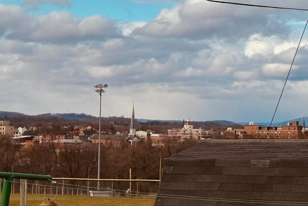 Hollida House view 3