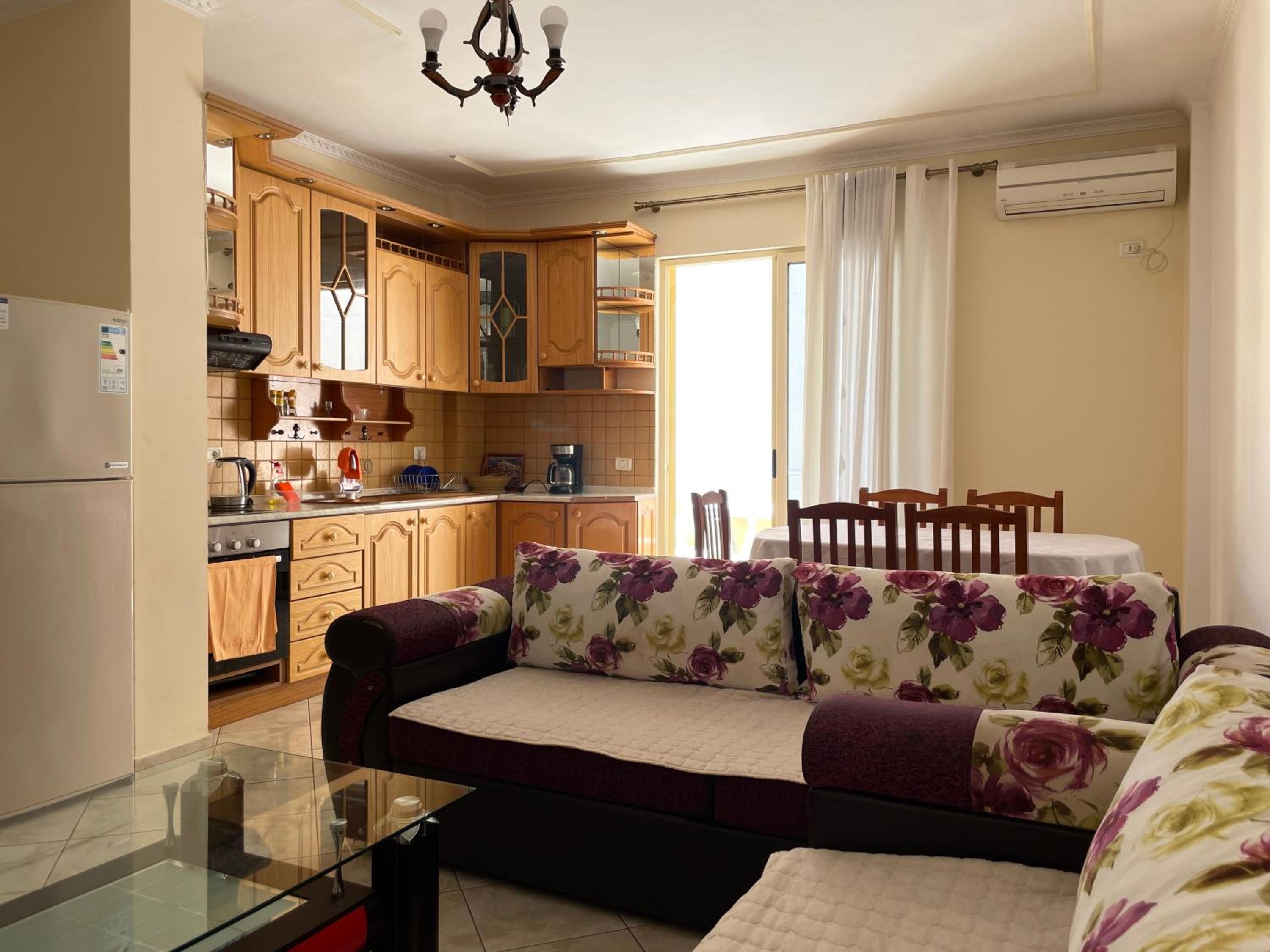 H&G Seaview Apartments