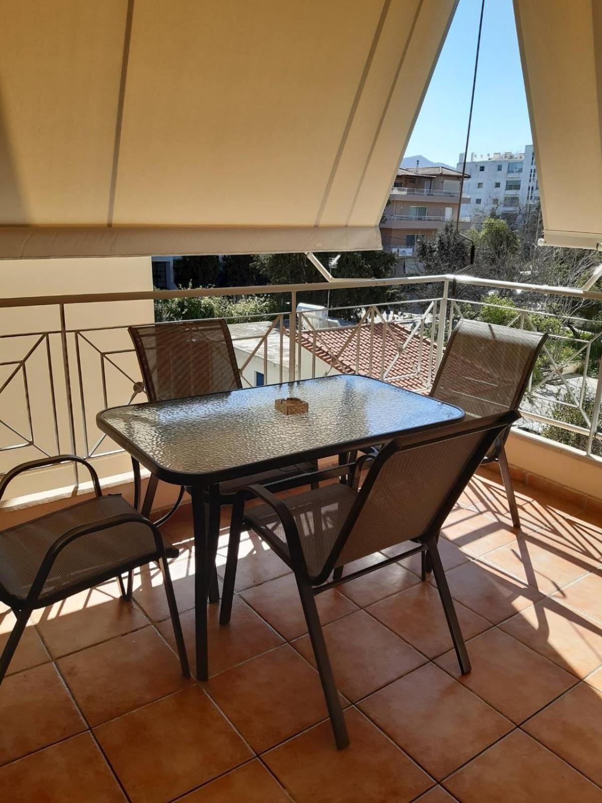 Paradeisos Modern, 2BR, 2BA, Fully Equipped — Athens