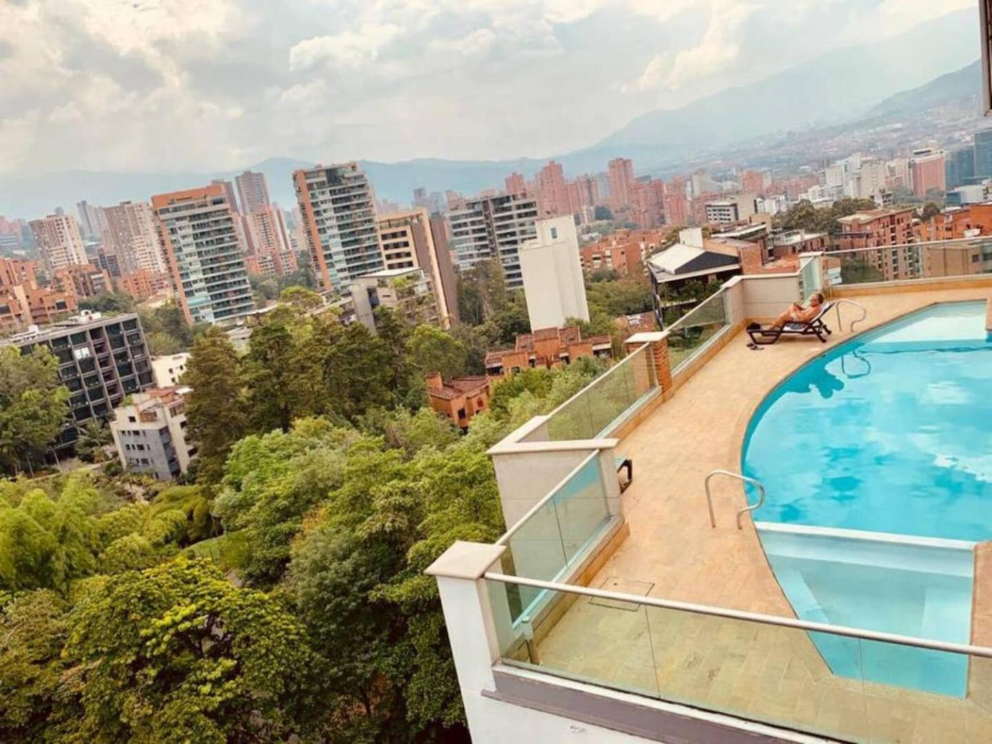 Luxury 1 Bedroom With Pool & Gym Close Provenza