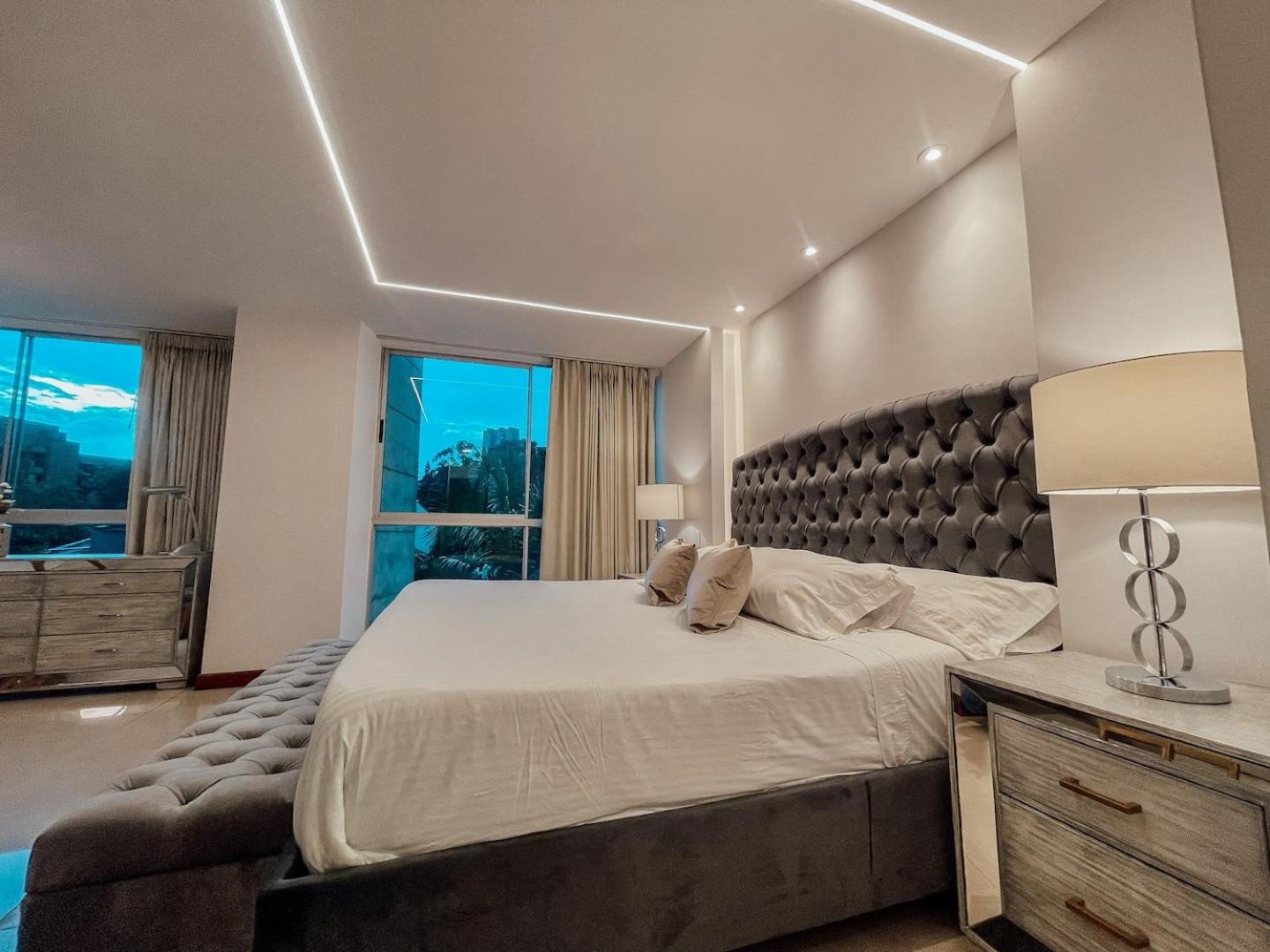 Luxury 1 Bedroom With Pool & Gym Close Provenza