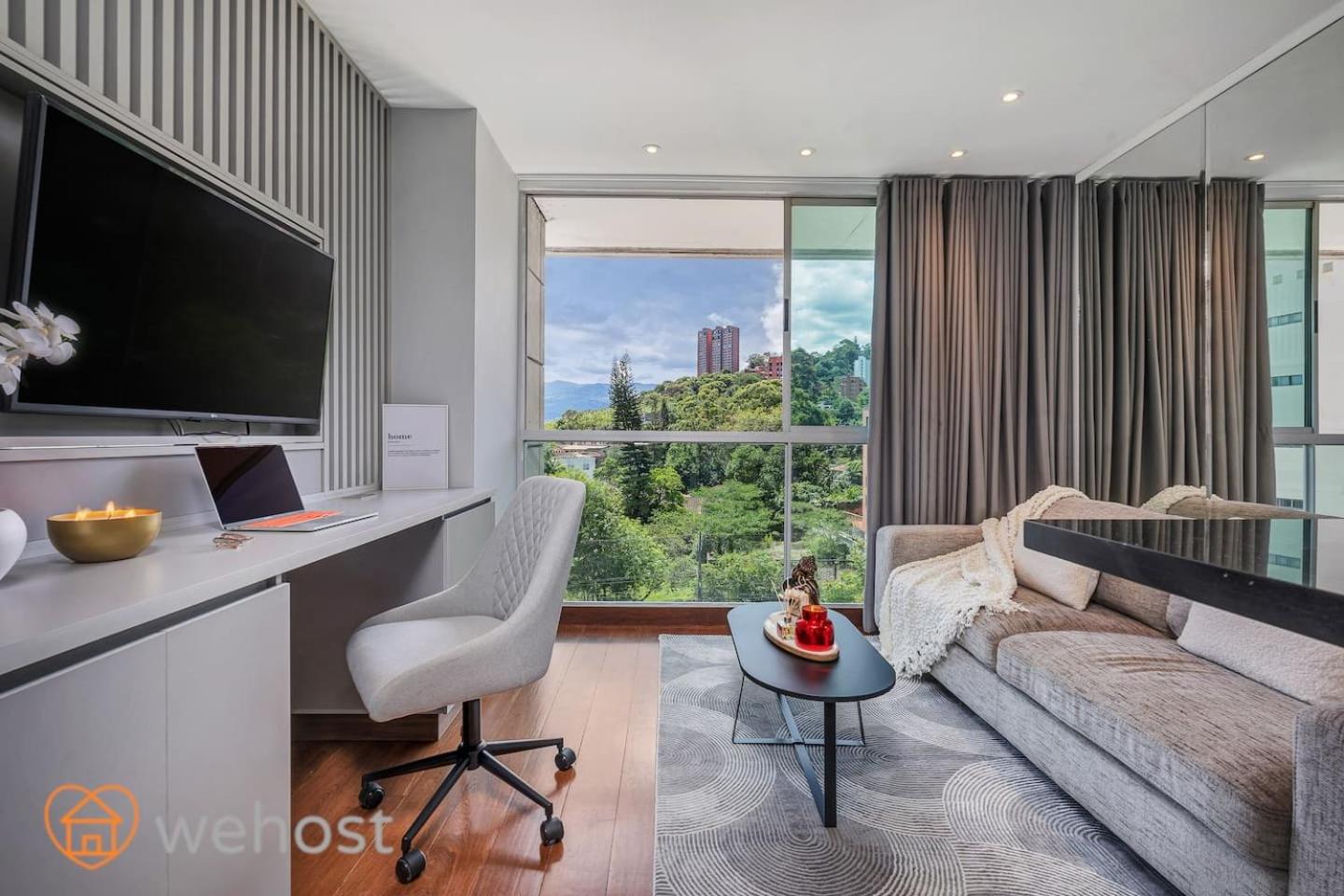 Amazing Luxury 1 Bedroom Gym & Pool Provenza 704