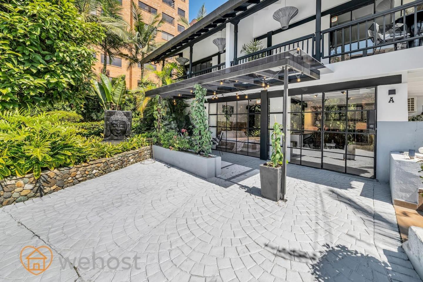 Japandi Buda Loft Close To Parque Lleras