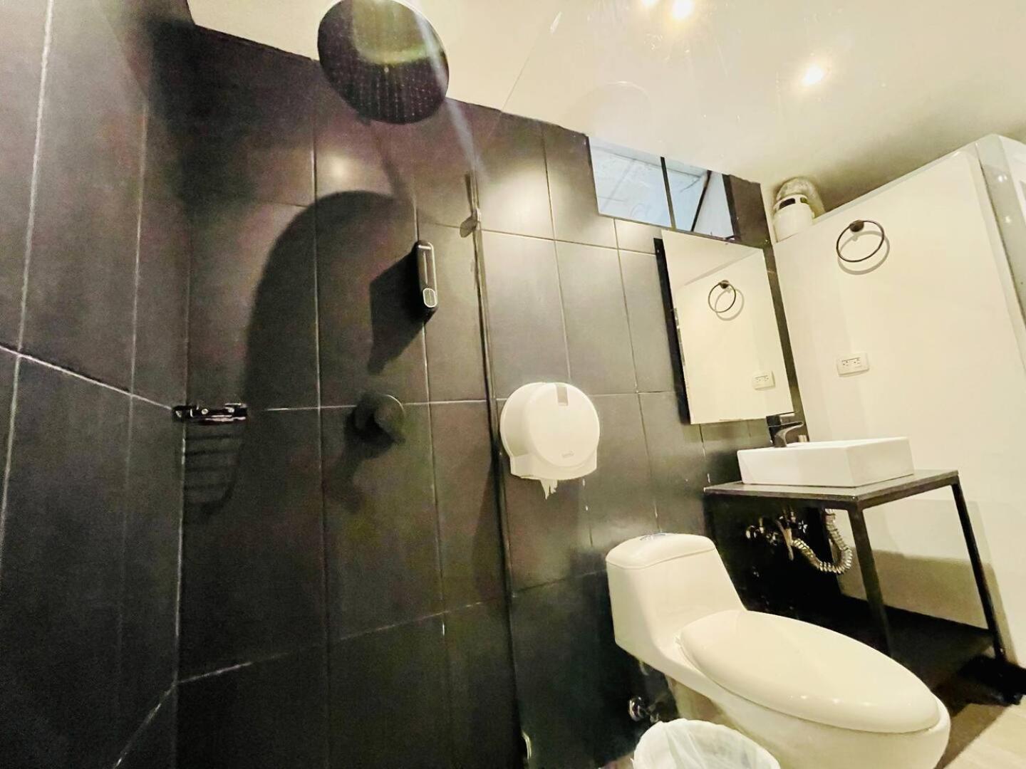 Japandi Buda Loft Close To Parque Lleras