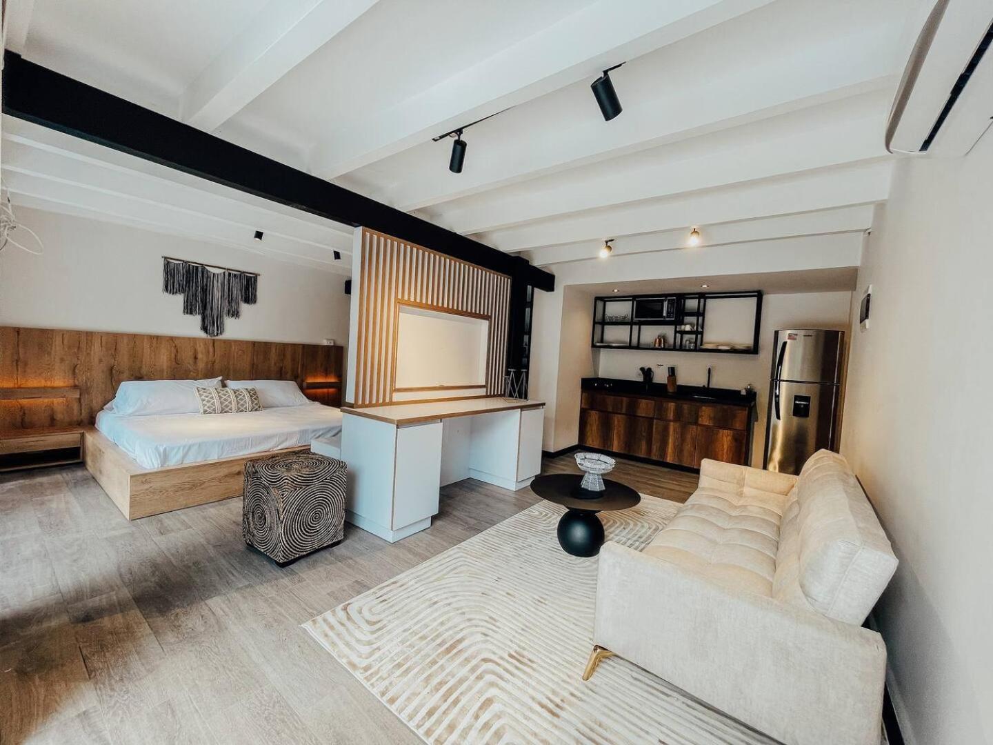 Japandi Buda Loft Close To Parque Lleras