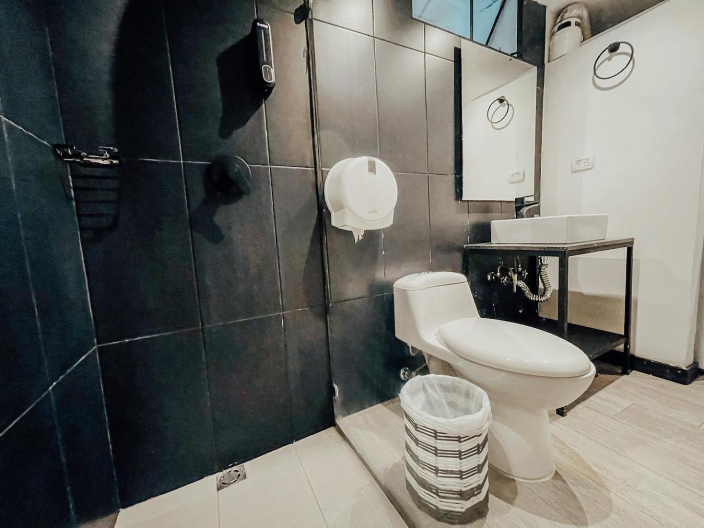 Japandi Buda Loft Close To Parque Lleras