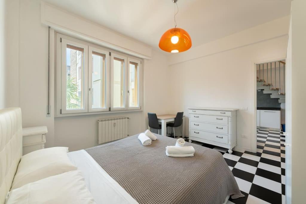 PN2-Train station, one bedroom flat 2 to 4 guests