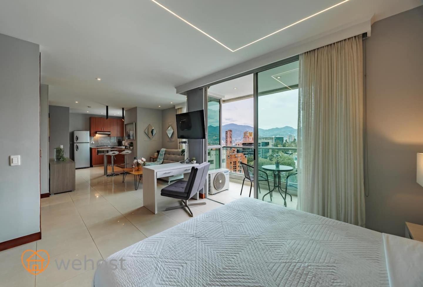 High Floor 1 Bedroom With Pool Gym Provenza 1103